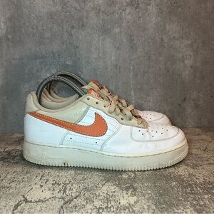 Nike Women's Sneakers White and Orange